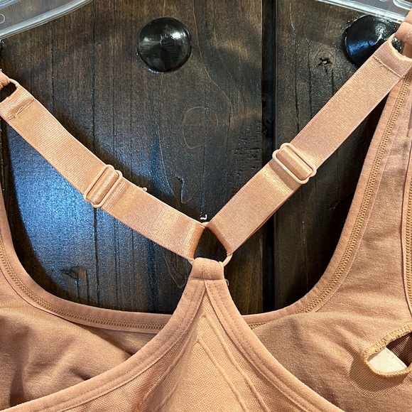Fabletics Matching Set - Tan S Workout Pants and Sports Bra (With Padding) - Picture 8 of 8